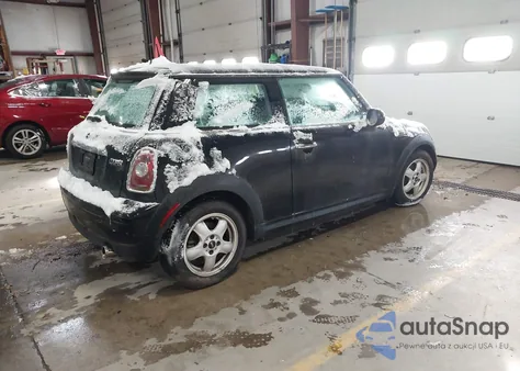 2010 Mini Cooper z USA, uszkodzony, nr VIN WMWMF3C57ATZ26739